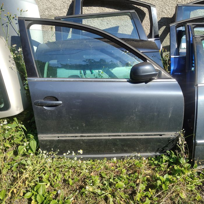 Drzwi LC7V Passat B5 FL