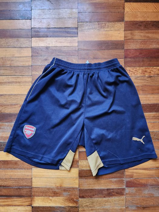 Футбольные шорты и гетры (цены уточняйте)