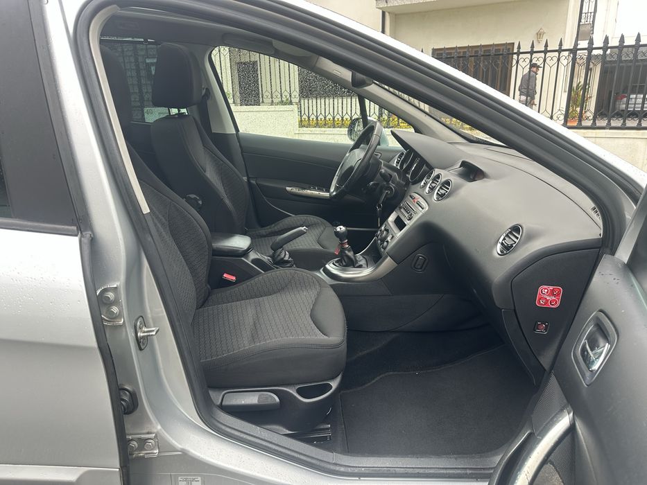 Peugeot 308 SW 1.6 HDI 110 CV 7 Lugares