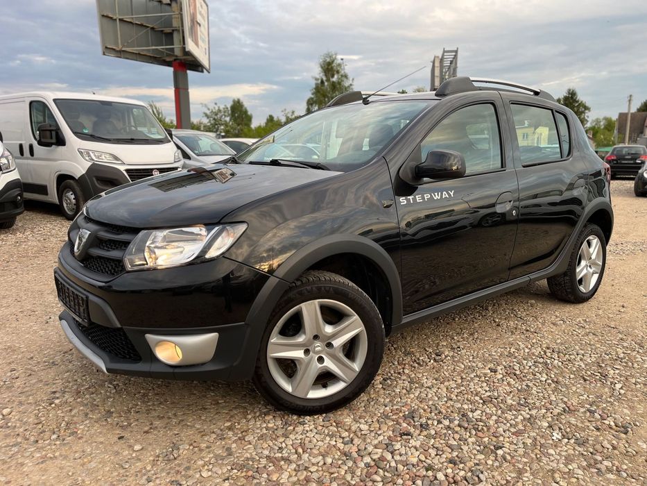 Dacia Sandero Stepway 0.9 Tce 90KM Navi tempomat czujniki nowe opony Niemcy