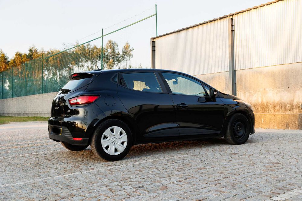 Renault Clio III 1.5 dCi Dynamique S – Económico, Fiável e Confortável