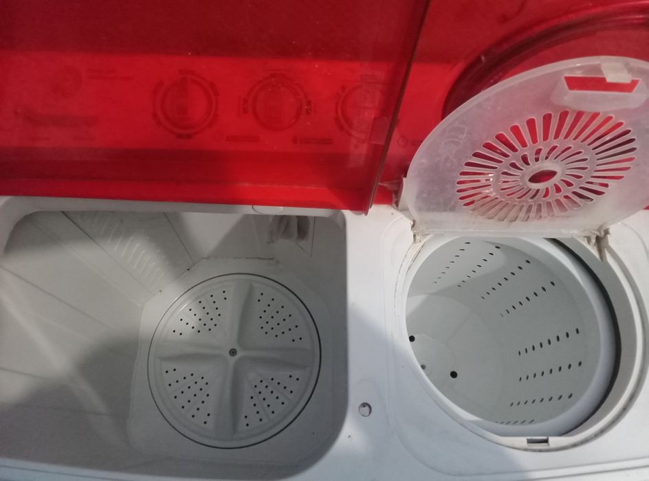 Продам стиральную машинку полуавтомат