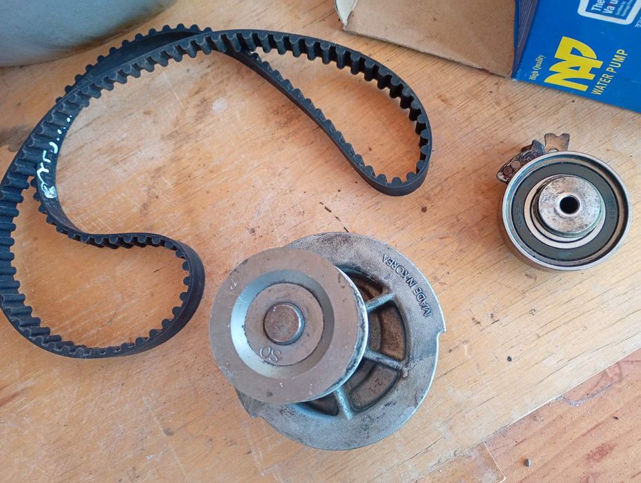 Ремінь ГРМ,помпа,натяжний ролик Авео.ланос,нексия 1.5