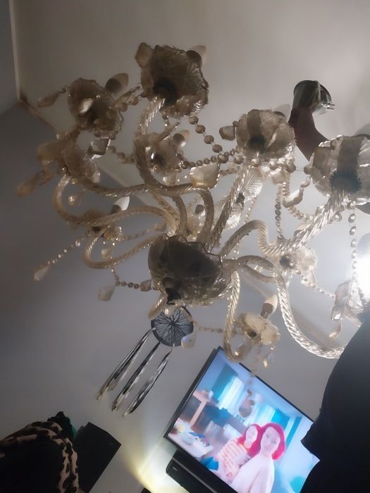 Lampa kryształ w stylu pałacowym.