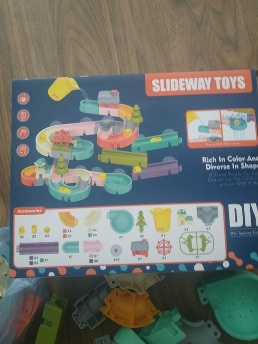 Іграшка для ванної на присосках "Качині гірки"