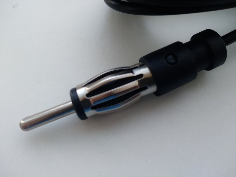 Антена  автомобільна на  лобове  скло