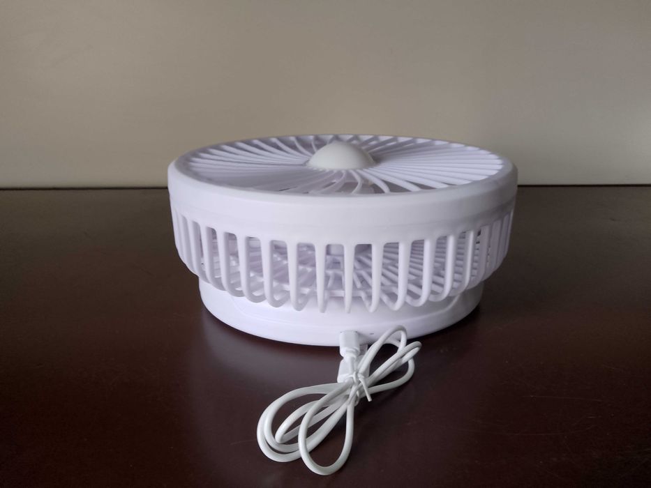 wiatrak biurkowy na akumulator ładowany usb do sieci do samochodu nowy