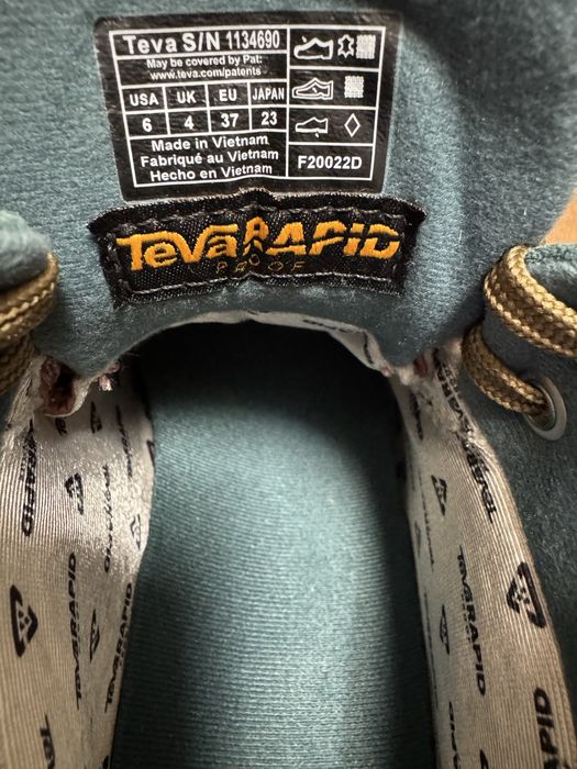 Teva rapid ботинки снікерси нові стильні зручні оригінал