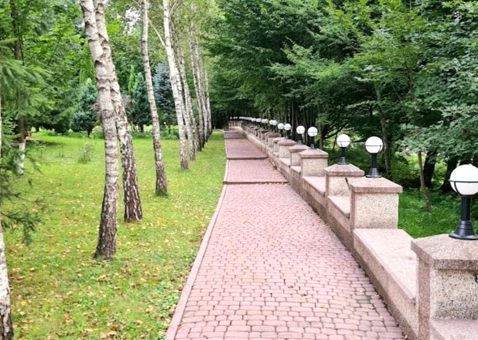 ПРОДАЖ Готельно-ресторанного комплекса "НАТАЛІ" у Закарпатті / село Підполоззя