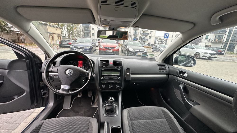 Volkswagen Golf V