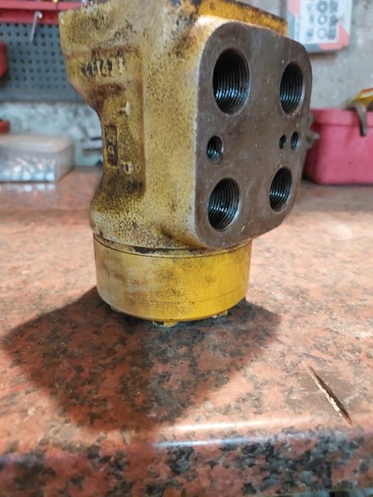 Pompa wspomagania Un 053