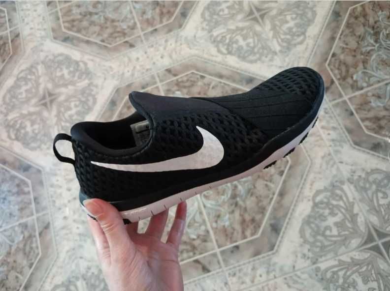 Buty sportowe Nike damskie Free Connect nowe 37.5