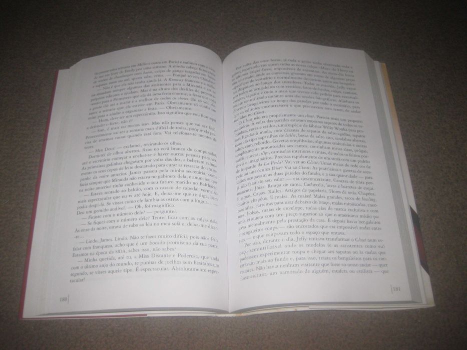 Livro “O Diabo Veste Prada" de Lauren Weisberger