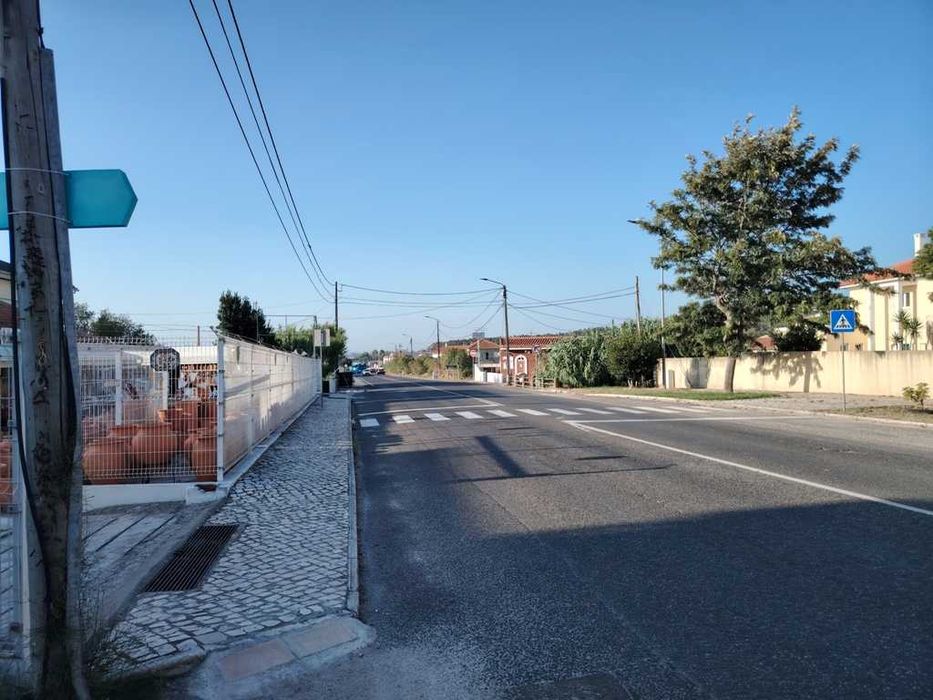 Espaço Comercial de Excelência na EN8 / Estrada de Tornada – Caldas da Rainha