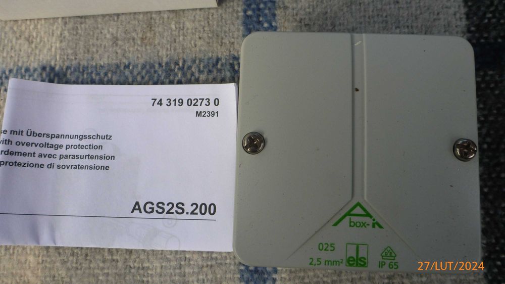 # Puszki natynkowe Siemens  AGS2S