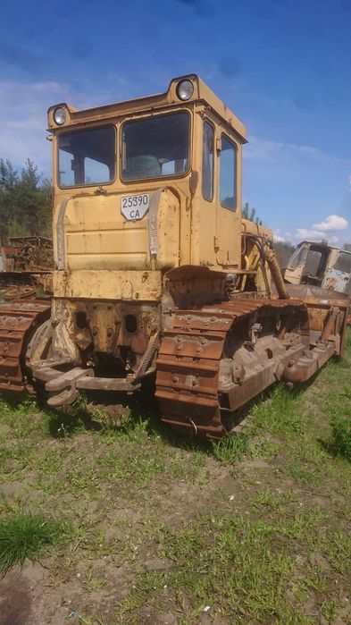 Бульдозер Т-130 в хорошем состояниию.