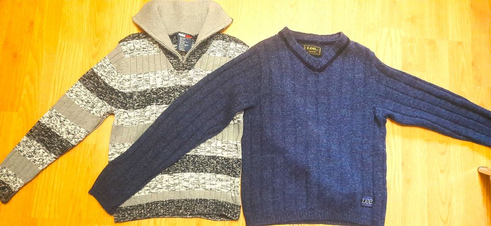 Теплий фірмовий светр на 8-10 років р.134-140