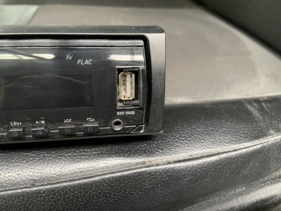 Radio  pioneer  com entrada usb