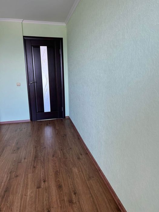 Продаж вул. О. Довженка, 3 кім. 87 м2, 98000$
