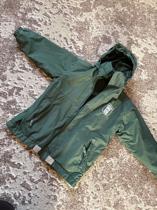 Куртка 8-9 років