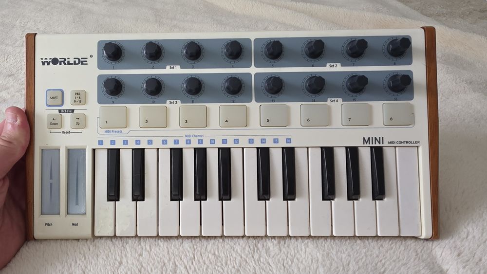 World Mini midi controller