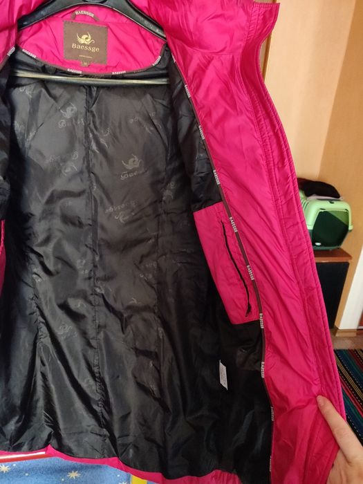 Пуховик в гарному стані