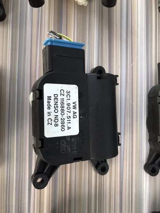 Моторчик заслонки климат контролю Пассат Б6 моторчик заслонки Passat