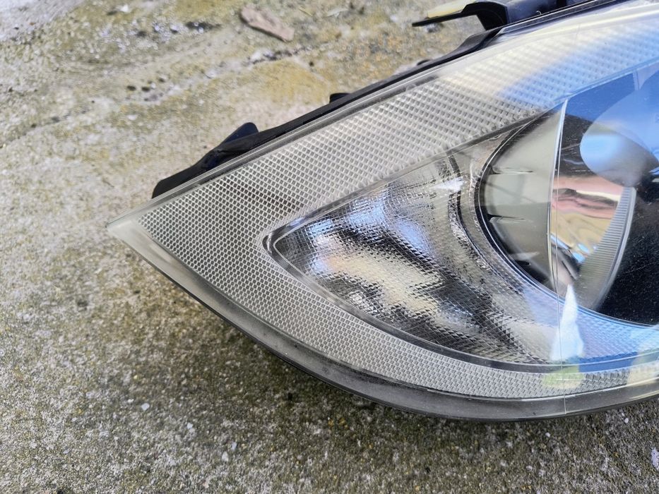 BMW E90  E91 lampa prawa europa
