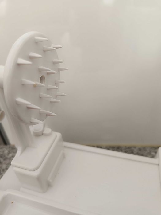 Espiralizador KitchenCraft para criar espirais de vegetais.