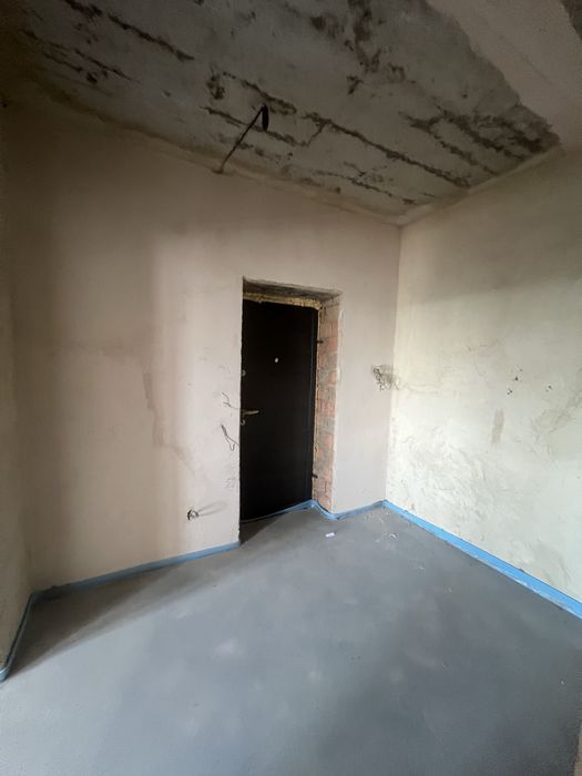 Продам 2-х кімнатну квартиру р-н. Ботанічного саду.