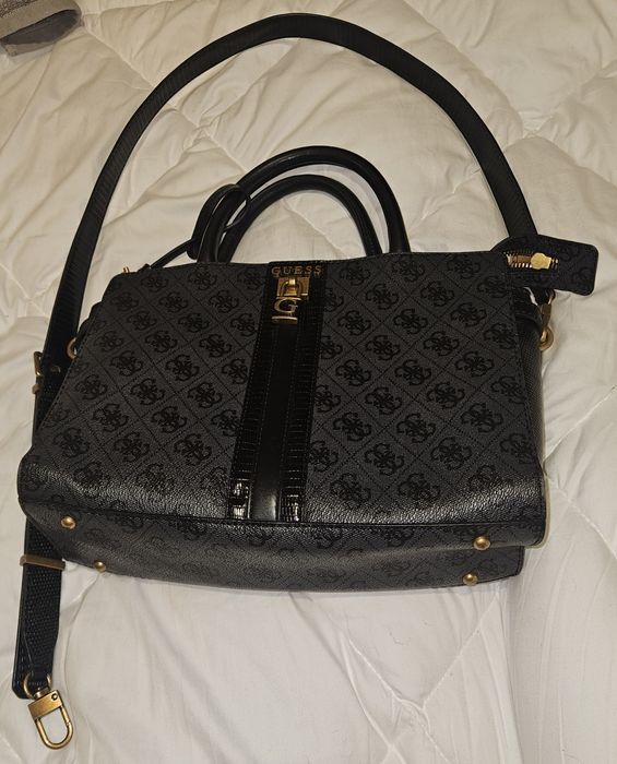 GUESS Ginevra Logo Elite Society Satchel