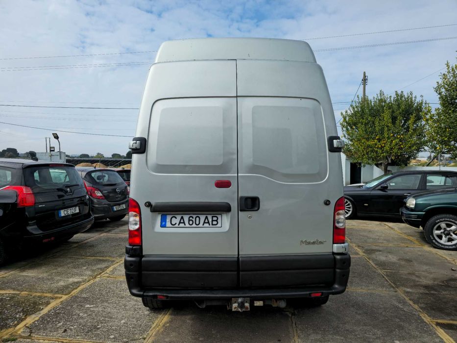 Renault Master 2.5 dCi 150 – (Longa e Alta)