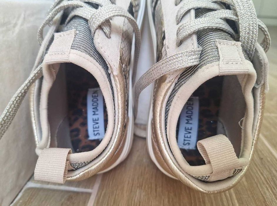 Кросівки Steve Madden розмір 35-35,5