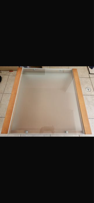 Mesa de centro em cerejeira como nova com