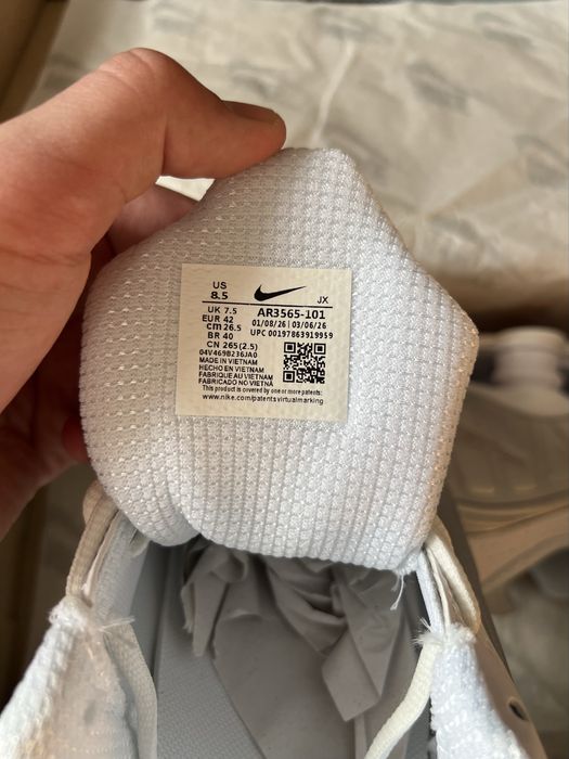 Кросівки Nike Shox R4 white