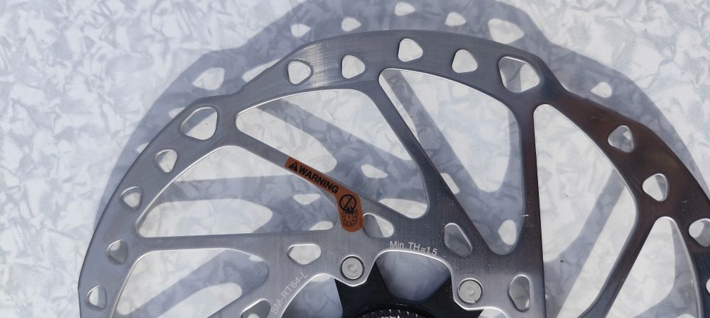 Tarcza hamulcowa Shimano SM-RT64-L 203mm