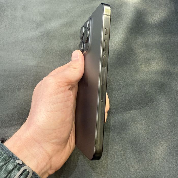 iphone 15 Pro 256 Black