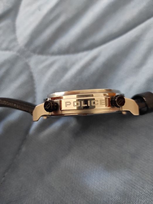 Relógio Police Python