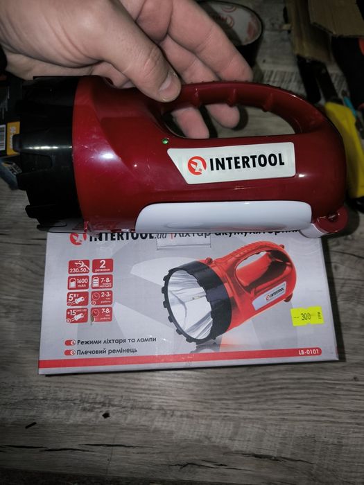 Ліхтар Intertool LB-0102, LB-0101, кемпінговий ліхтар