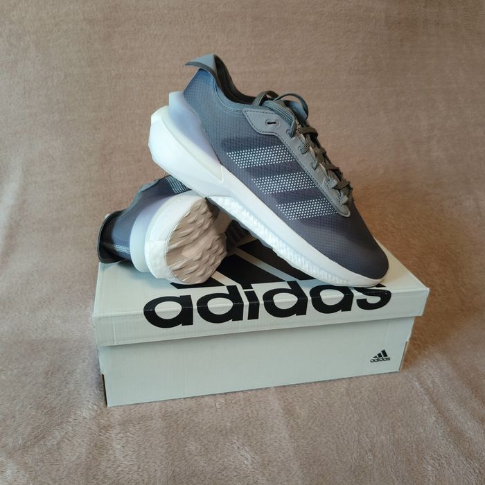 Оригінал adidas Avryn BOOST, 28см, US-10, EU- 44 біг кросівки чоловічі літні