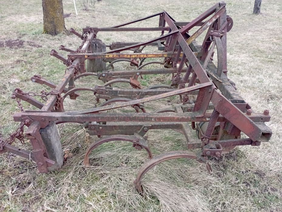 Продам культиватор суцільного обробітку ґрунту ширина 270 см