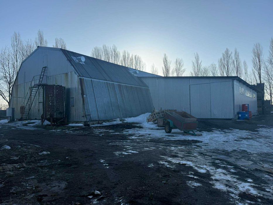Продаж складсько-виробничого комплексу 900 м², 1,9 га, 400 кВт, ваги