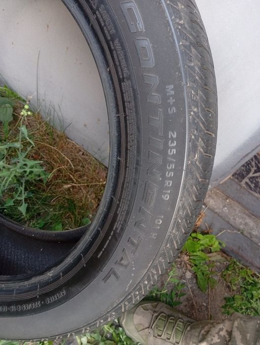 Шини континенталь  235/55 R 19 в наявності 4 шт