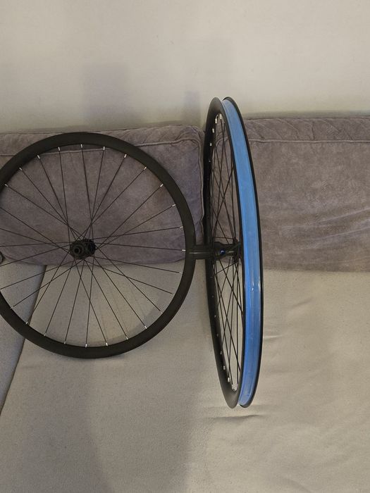 Koła rowerowy  700c21c wysokość stożka 32mm
