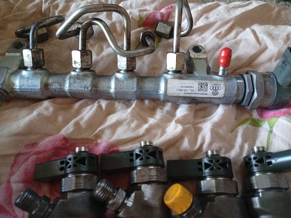 Паливний насос, форсунки, рампа. Volkswagen