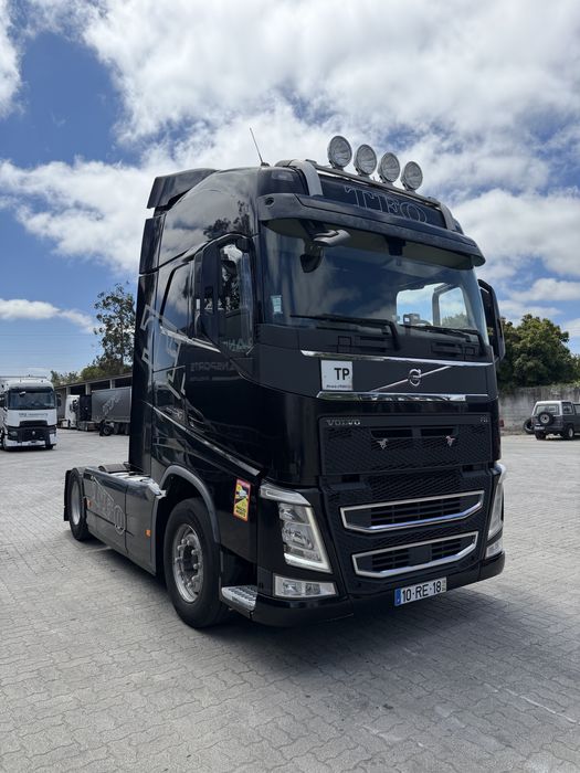 VOLVO       FH460