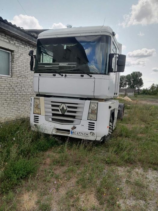 Вантажівка Renault magnum