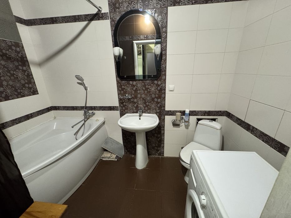 Продам квартиру  на Грушевского