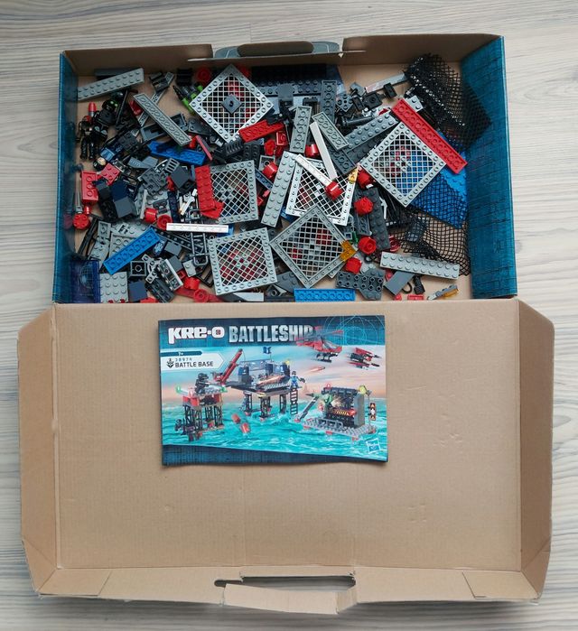 Zestaw klocków HASBRO dla chłopca w wieku 7 +, 355 elementów