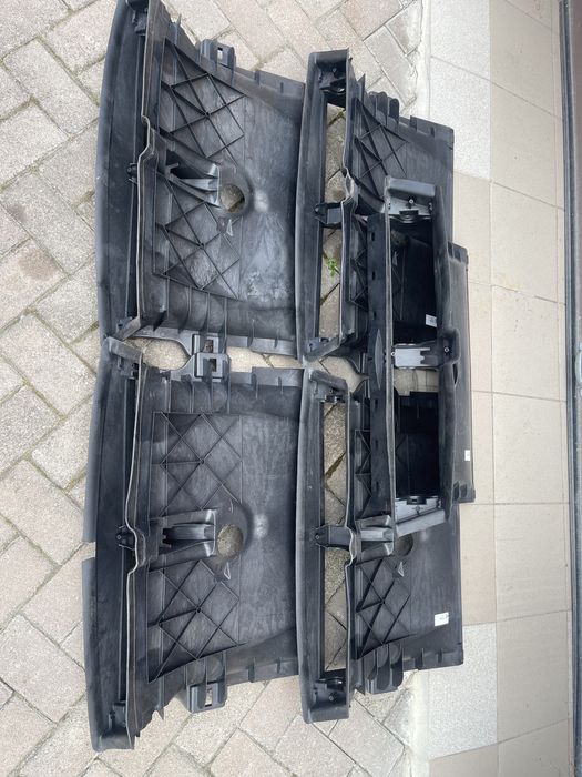 Tesla Model Y люверс оригінал